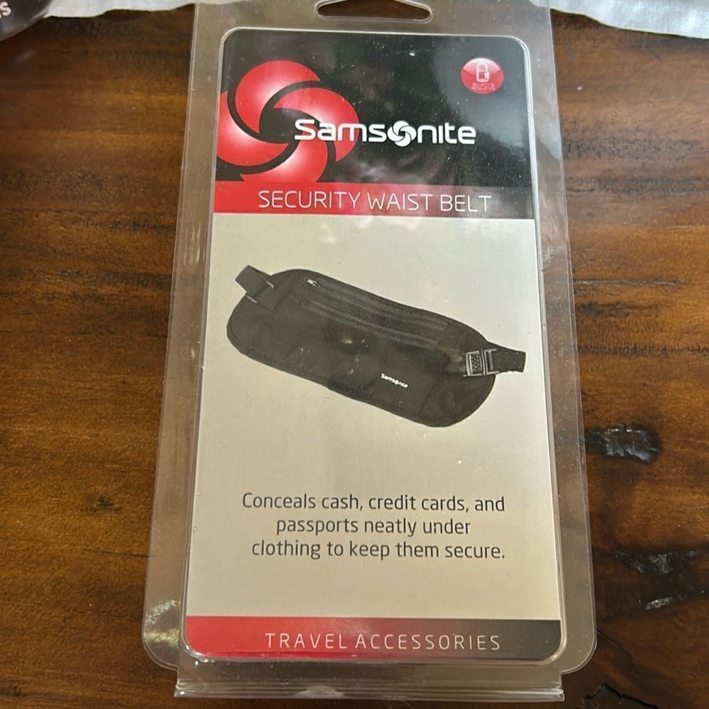 Samsonite security waist belt NWT black 2 zippers